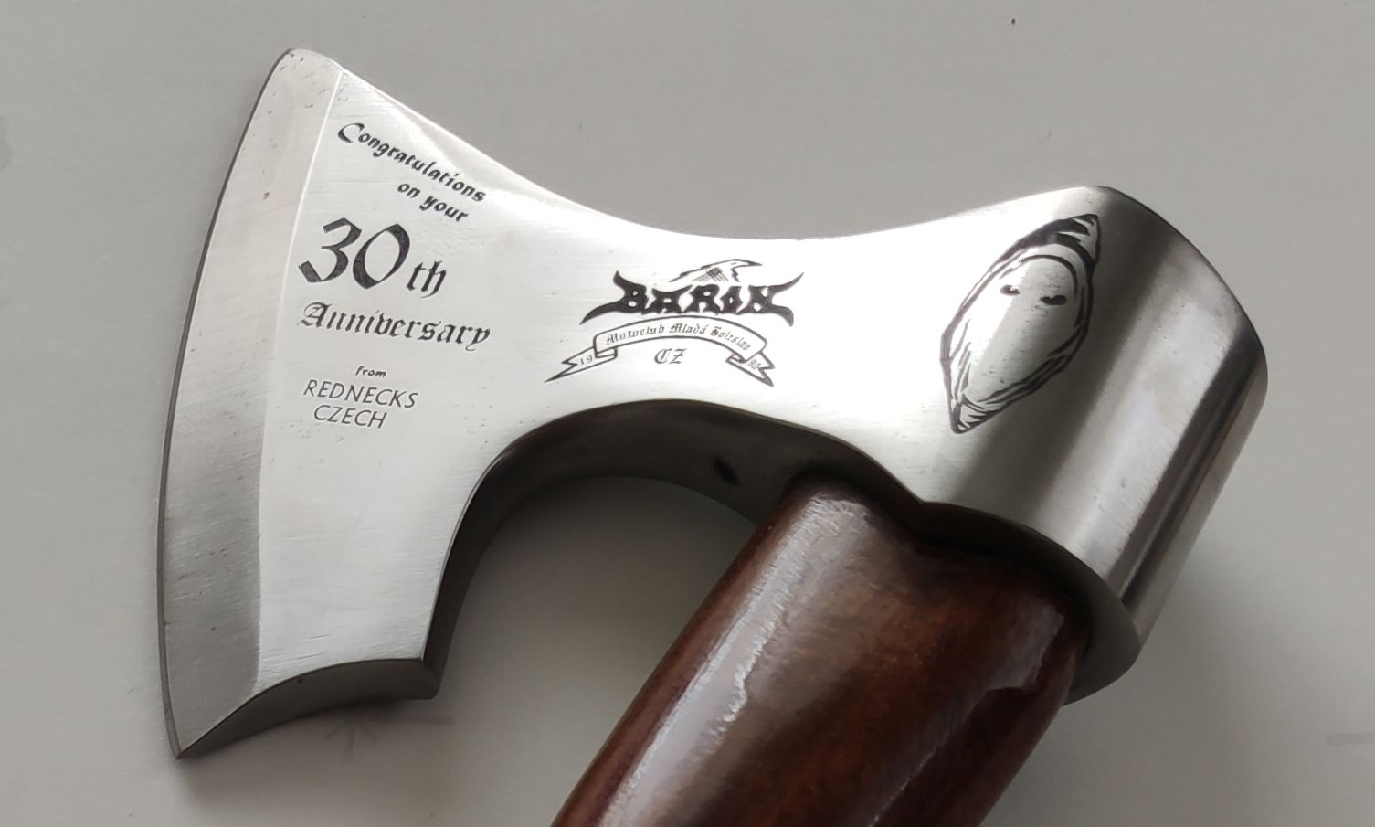 sekyrka s laserovým popisem